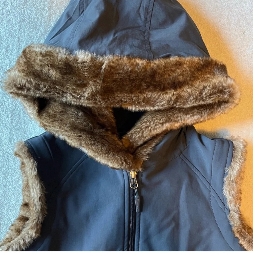 Marmot vest, dark charcoal gray and brown faux fur lined hood/ sleeves. Sz S - Picture 3 of 4